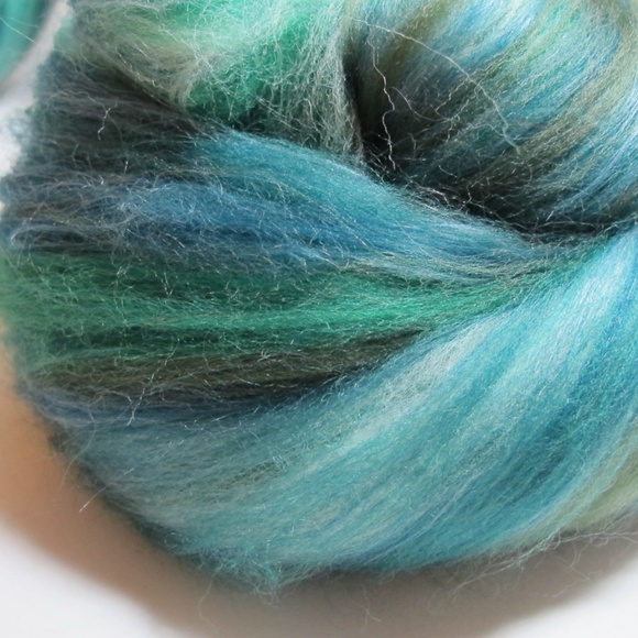 Garden Party Merino Wool Tencel Blend Batts for Spinning, Weaving, Felting - Picture 4 of 5